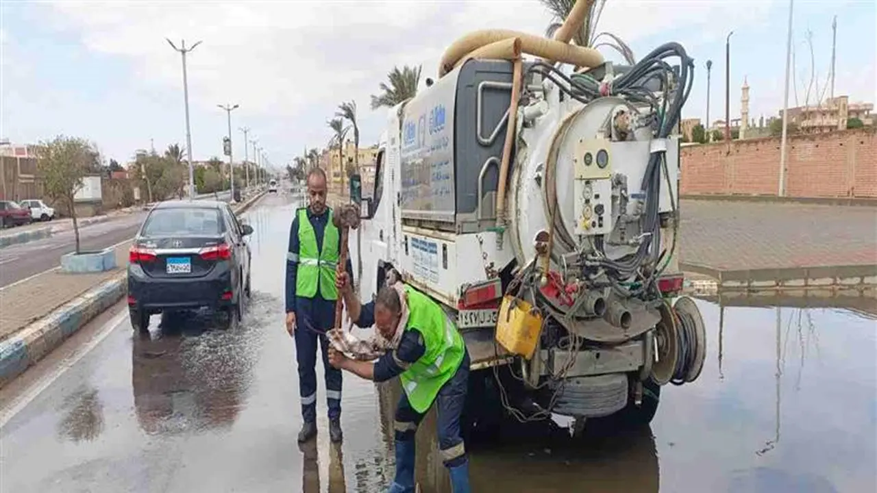 محافظة البحر الأحمر تعلن الطوارئ لمواجهة الأمطار الغزيرة في مدينة رأس غارب